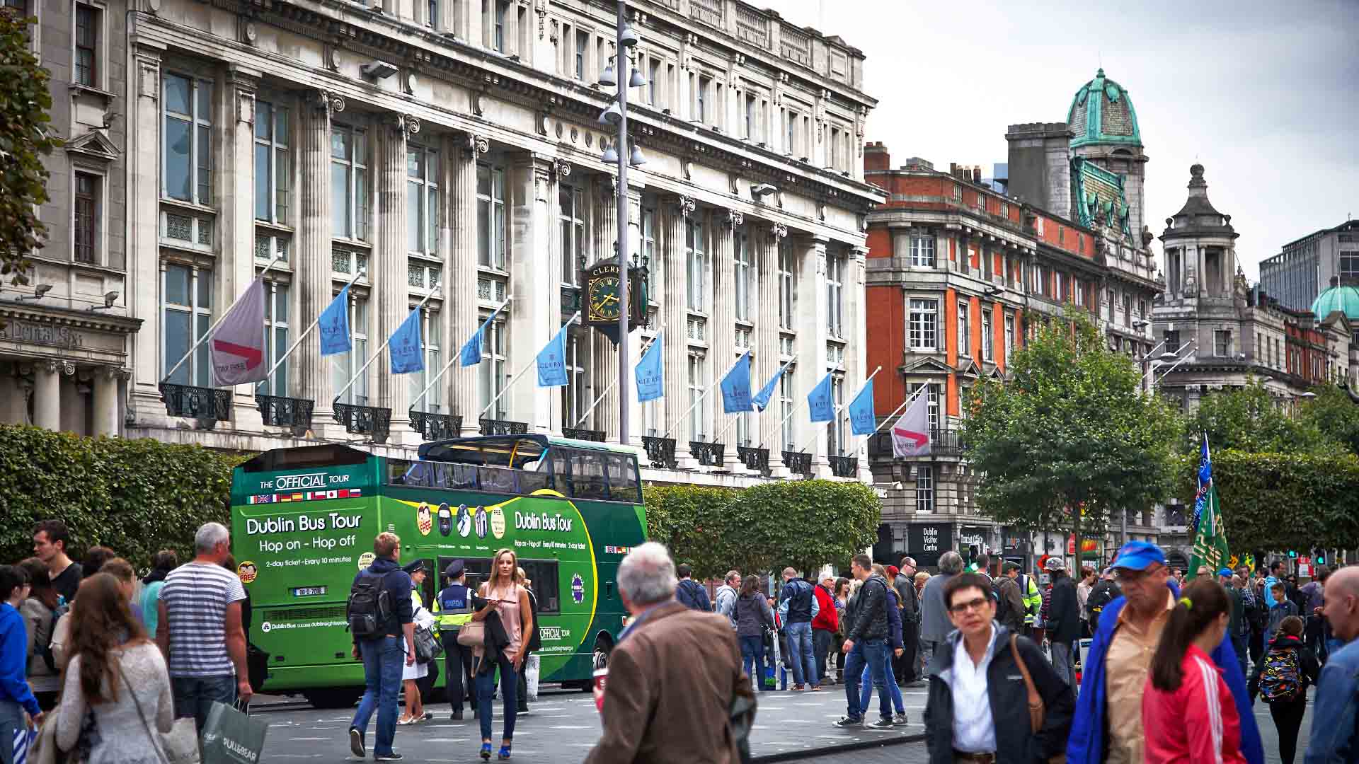 Cleary's O'Connell Street ©Andrew Bradley - Fálite Ireland